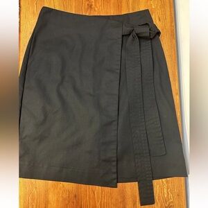 EUC Halogen Nordstrom Tie Front Faux Wrap Knee Length Skirt Black Size 8 Cotton